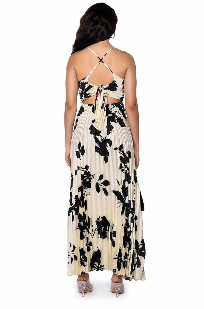 EVELYNN PLEATED MAXI DRESS - Image 4