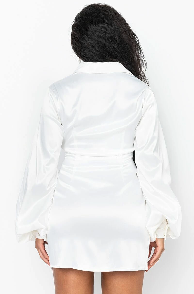 GOLDEN LOOKS BUTTON UP MINI DRESS WITH FASHION SLEEVES - Image 5