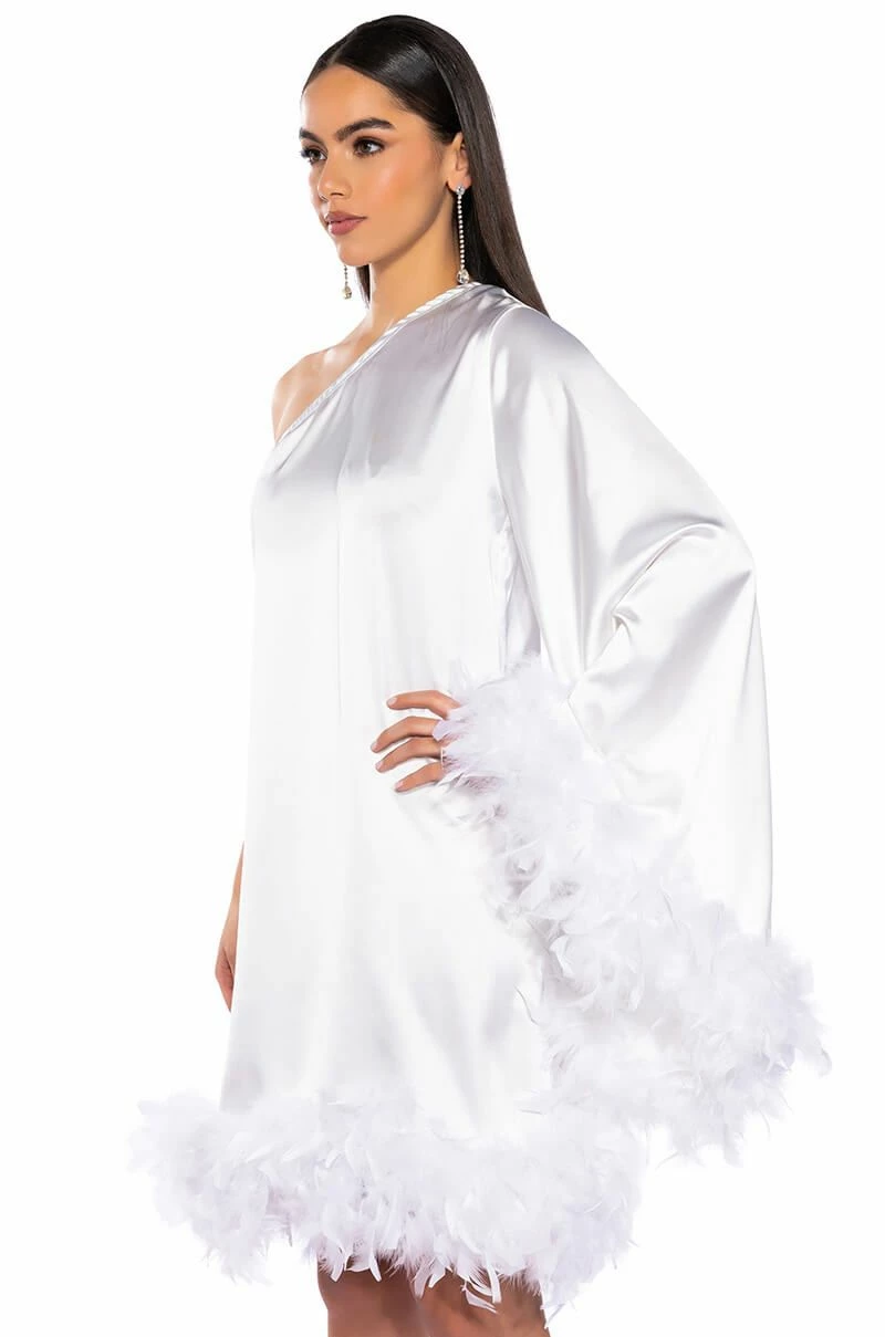 SHES ALL THAT ONE SLEEVE FEATHER MINI DRESS IN WHITE - Image 2