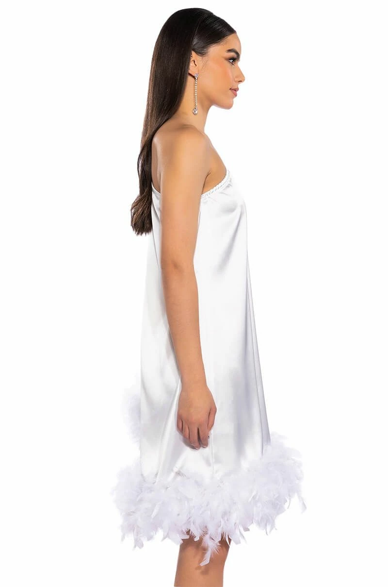 SHES ALL THAT ONE SLEEVE FEATHER MINI DRESS IN WHITE - Image 6