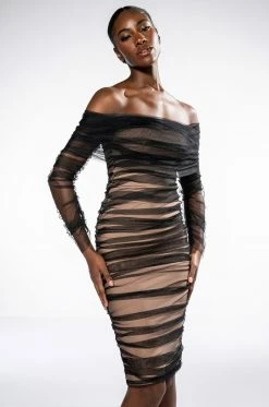 TRES CHIC LONG SLEEVE OFF THE SHOULDER MIDI DRESS