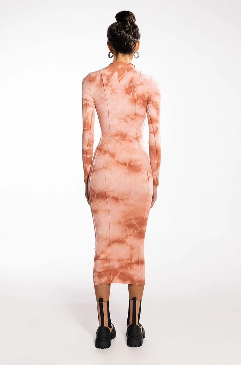 WHAT YOU NEED TIE DYE RIBBED KNIT MIDI DRESS - Image 4