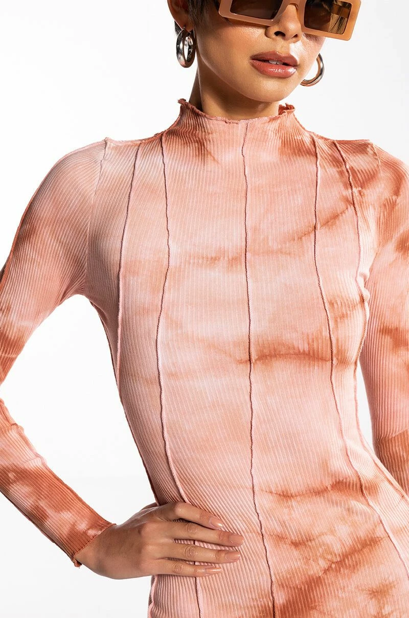 WHAT YOU NEED TIE DYE RIBBED KNIT MIDI DRESS - Image 5